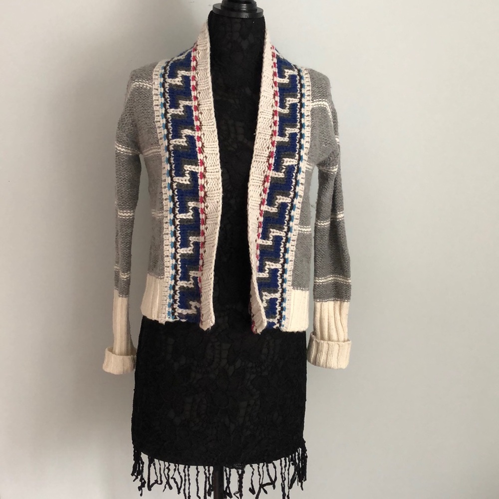 American eagle sweater